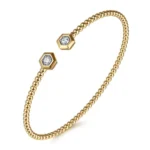 21K Yellow Gold Diamond Bujukan Bead Split Bangle - Image 3
