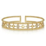 Bujukan Pyramid Diamond Cuff – 21K Yellow Gold Edition